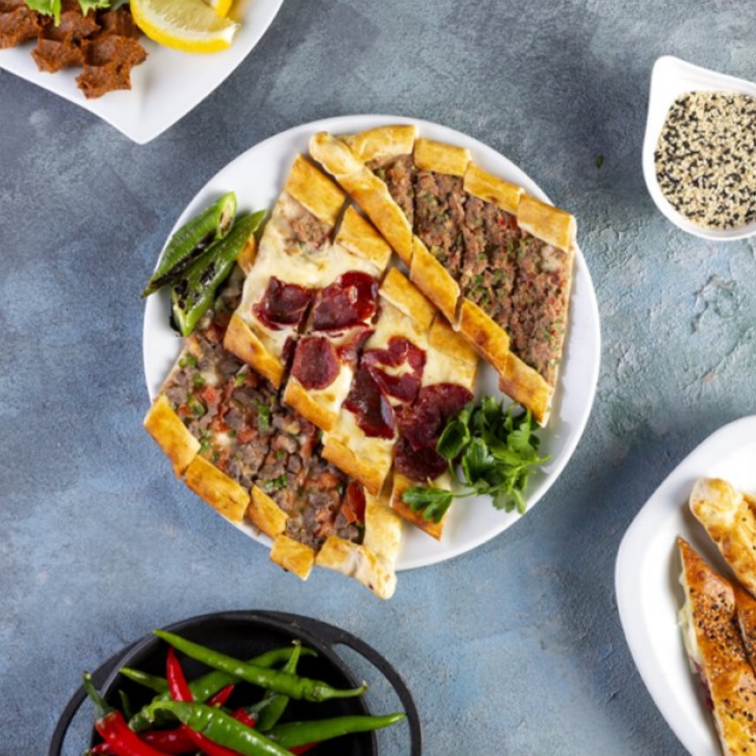 Pastırmalı & Kaşarlı Pide